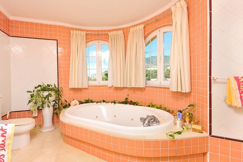 4 sovrum Villa till salu i Benalmadena med pool garage - 1 600 000 € (Ref: 9935813)