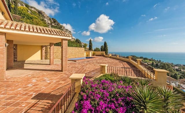 Chalet de 4 habitaciones en Benalmádena en venta con piscina garaje - 2.200.000 € (Ref: 9935814)