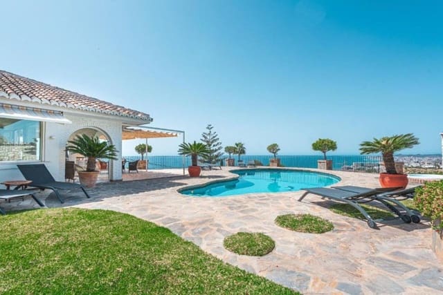 4 slaapkamer Villa te koop in Benalmádena met zwembad garage - € 2.695.000 (Ref: 9935817)