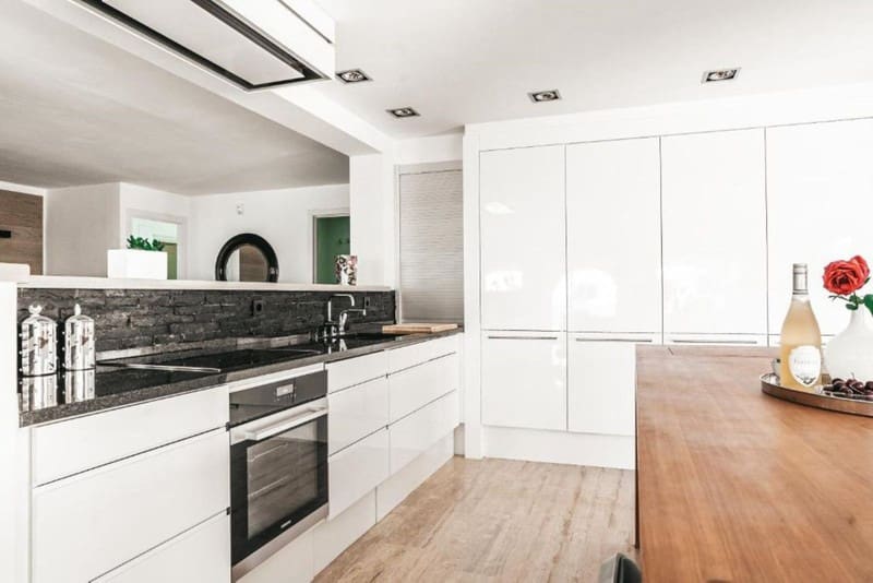 4 sovrum Villa till salu i Benalmadena med pool garage - 2 695 000 € (Ref: 9935817)