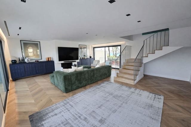 3 slaapkamer Appartement te koop in Marbella met zwembad garage - € 1.375.000 (Ref: 9935819)