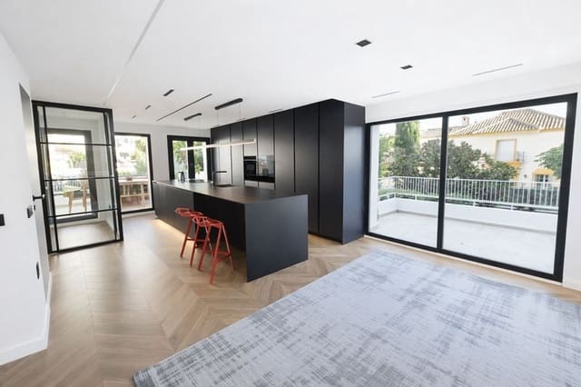 3 slaapkamer Appartement te koop in Marbella met zwembad garage - € 1.375.000 (Ref: 9935819)