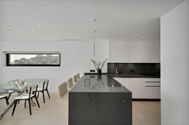 2 chambre Appartement à vendre à Puerto Banus, Marbella avec garage - 1 385 000 € (Ref: 9935820)