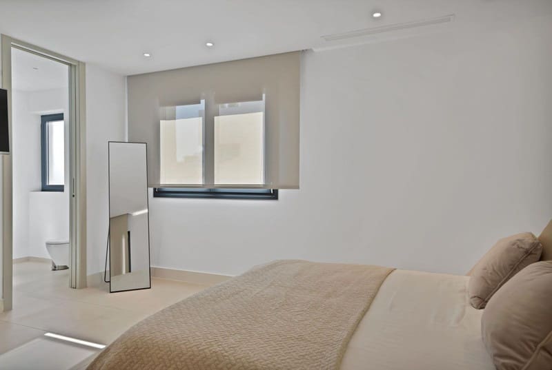 2 chambre Appartement à vendre à Puerto Banus avec garage - 1 385 000 € (Ref: 9935820)