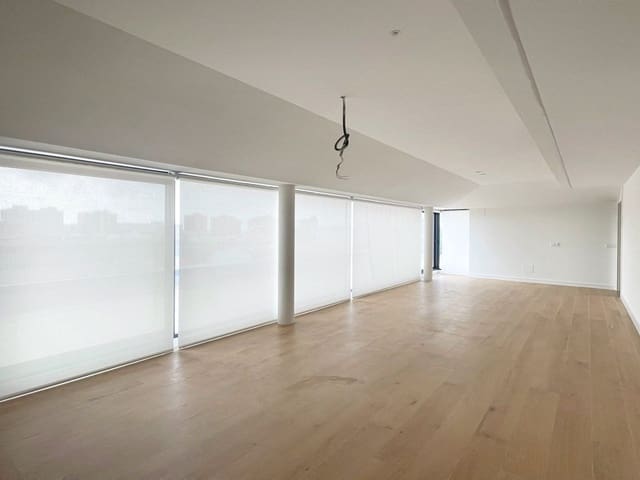 3 bedroom Penthouse for sale in Fuengirola with garage - € 1,700,000 (Ref: 9935821)