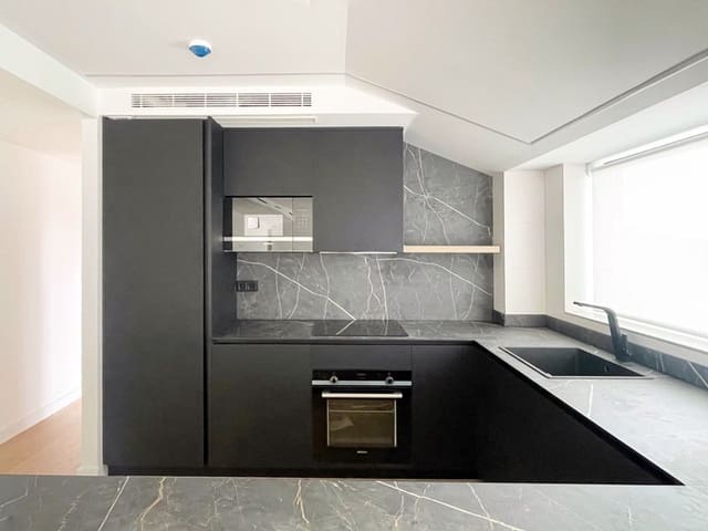 3 bedroom Penthouse for sale in Fuengirola with garage - € 1,700,000 (Ref: 9935821)
