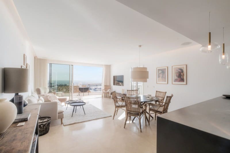 2 soverom Penthouse til salgs i Puerto Banus med garasje - € 1 295 000 (Ref: 9935822)
