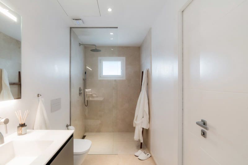 2 soverom Penthouse til salgs i Puerto Banus med garasje - € 1 295 000 (Ref: 9935822)