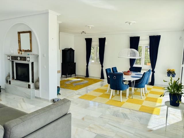 5 soveværelse Villa til salg i Valtocado, Mijas med swimmingpool garage - € 1.499.000 (Ref: 9935830)