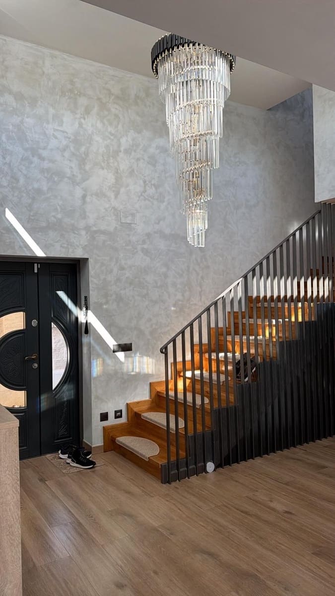4 bedroom Villa for sale in Estepona with pool garage - € 1,620,000 (Ref: 9935831)