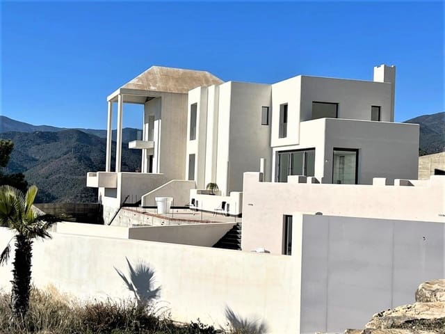 6 camera da letto Villa in vendita in Istán con piscina garage - 2.850.000 € (Rif: 9935833)