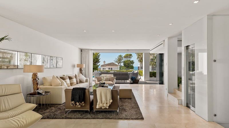 4 soveværelse Villa til salg i Golden Mile med swimmingpool garage - € 10.900.000 (Ref: 9935840)