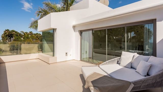4 soveværelse Villa til salg i Golden Mile, Marbella med swimmingpool garage - € 10.900.000 (Ref: 9935840)