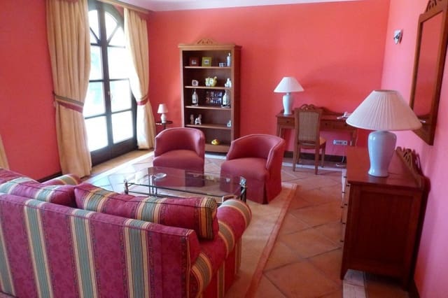Chalet de 6 habitaciones en La Zagaleta, Benahavís en venta con piscina garaje - 7.600.000 € (Ref: 9935841)