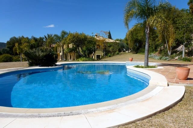 Chalet de 6 habitaciones en La Zagaleta, Benahavís en venta con piscina garaje - 7.600.000 € (Ref: 9935841)