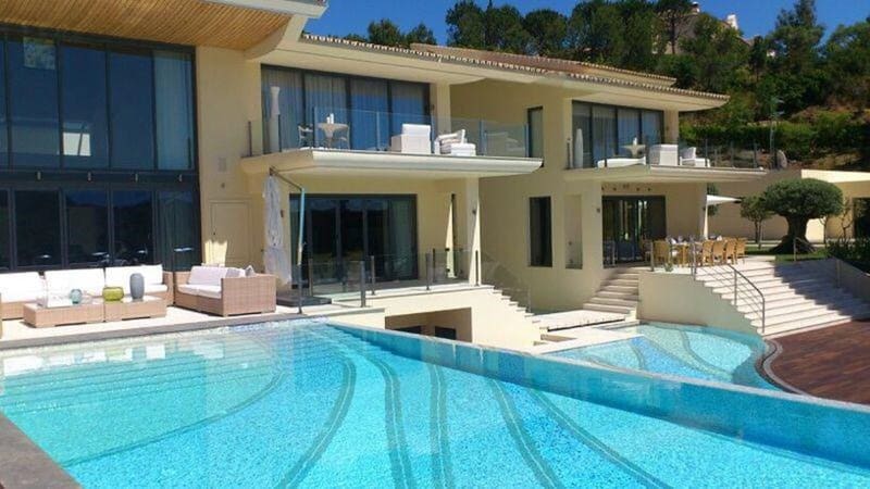 9 sypialnia Willa na sprzedaż w La Zagaleta z basenem garażem - 9 000 000 € (Ref: 9935843)