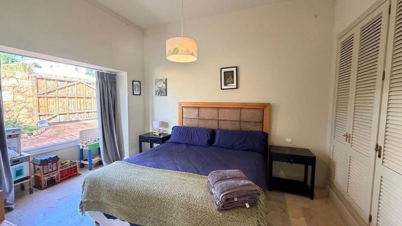 Chalet de 4 habitaciones en Manilva en venta con piscina garaje - 1.499.000 € (Ref: 9935846)