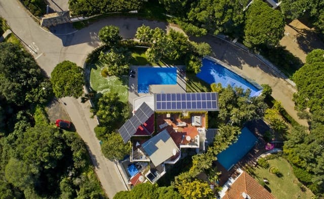 8 slaapkamer Villa te koop in Elviria, Marbella met zwembad garage - € 1.995.000 (Ref: 9935849)