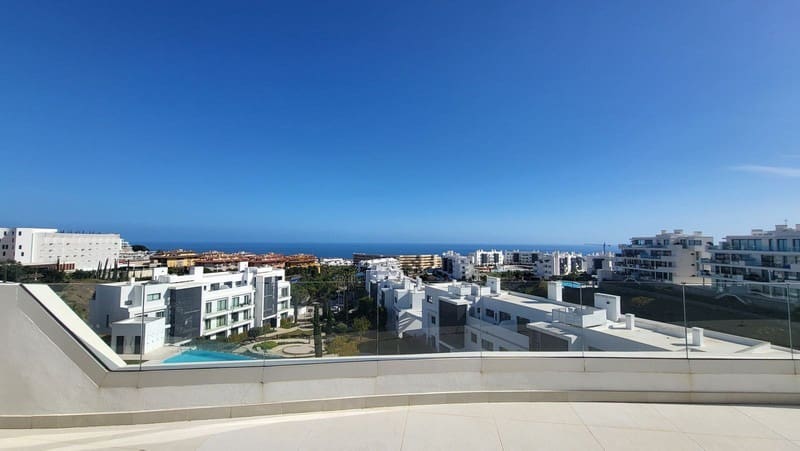 3 slaapkamer Penthouse te koop in Carvajal met zwembad - € 1.325.000 (Ref: 9935852)