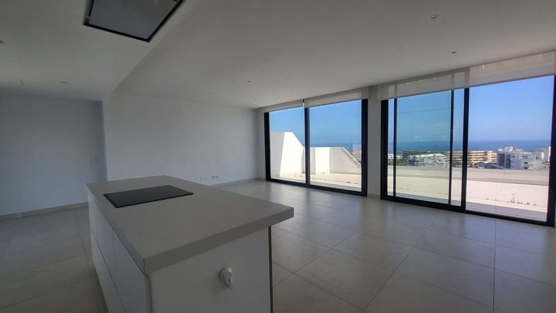 3 slaapkamer Penthouse te koop in Carvajal met zwembad - € 1.325.000 (Ref: 9935852)