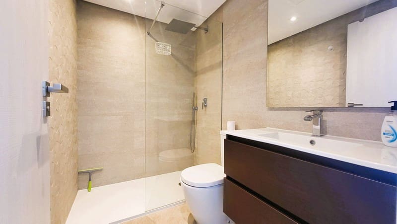 3 sypialnia Dom na sprzedaż w La Cala de Mijas z basenem garażem - 735 000 € (Ref: 9935853)