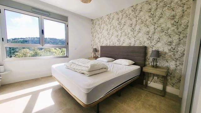 3 sypialnia Dom na sprzedaż w La Cala de Mijas, Mijas z basenem garażem - 735 000 € (Ref: 9935853)