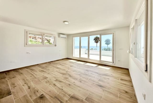 5 soverom Villa til salgs i Mijas Costa, Mijas med svømmebasseng garasje - € 945 000 (Ref: 9935856)