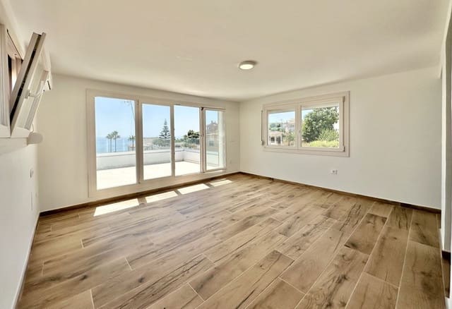 5 soverom Villa til salgs i Mijas Costa, Mijas med svømmebasseng garasje - € 945 000 (Ref: 9935856)