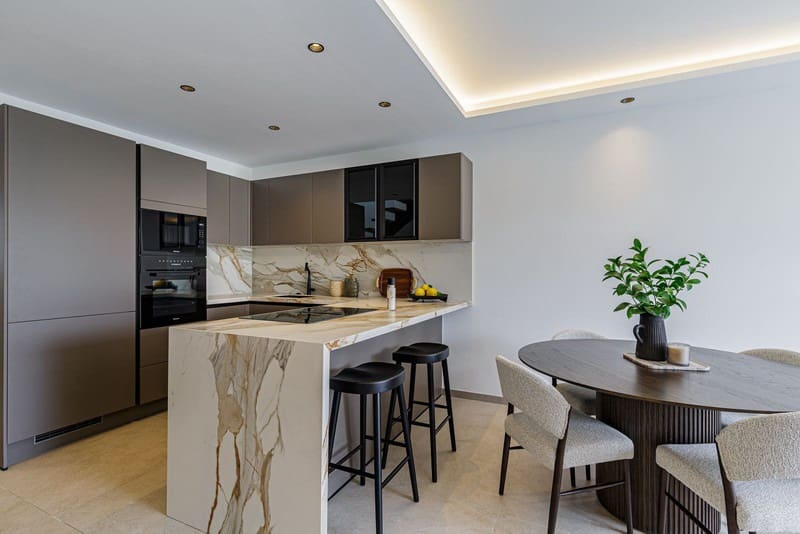 4 bedroom Townhouse for sale in Nueva Andalucia with pool garage - € 899,000 (Ref: 9935867)