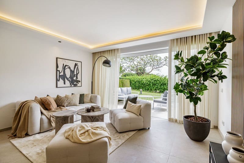 4 bedroom Townhouse for sale in Nueva Andalucia with pool garage - € 899,000 (Ref: 9935867)