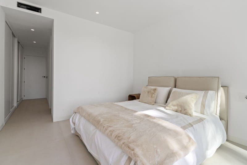 4 quarto Apartamento para venda em El Paraiso com piscina garagem - 895 000 € (Ref: 9935871)