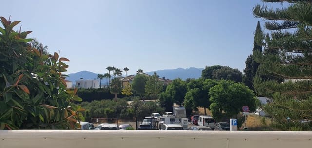 3 quarto Moradia Geminada para venda em Mijas Golf, Mijas com piscina - 375 000 € (Ref: 9935927)