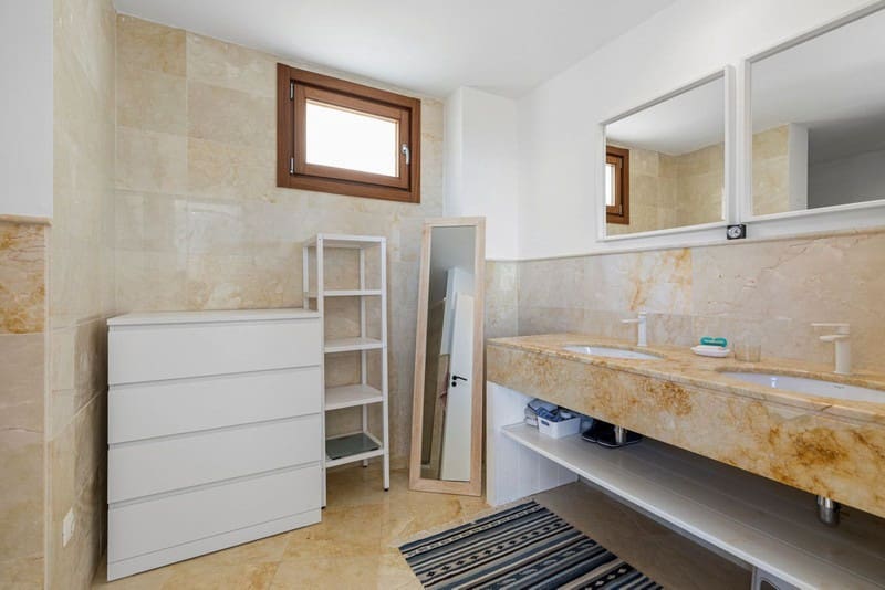 3 camera da letto Attico in vendita in Los Monteros con piscina garage - 795.000 € (Rif: 9935930)