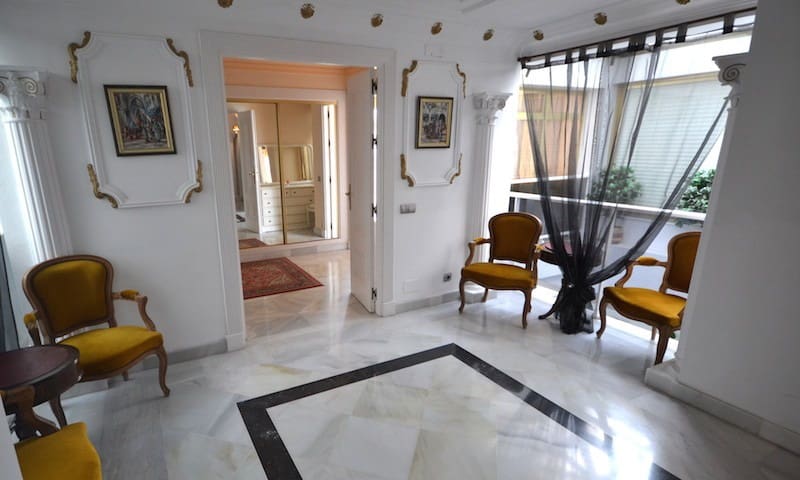 4 Zimmer Strandapartment zu verkaufen in Puerto Banus mit Pool Garage - 4.800.000 € (Ref: 9935934)