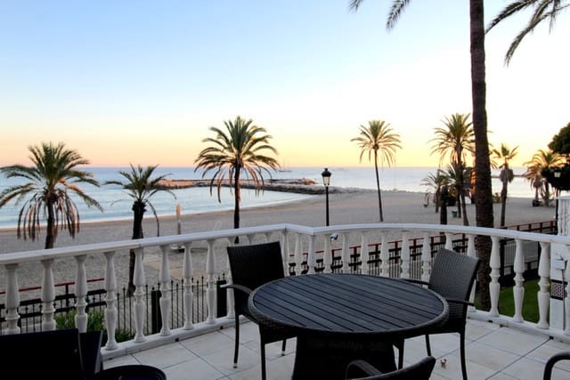 4 quarto Apartamento de Praia para venda em Puerto Banus, Marbella com piscina garagem - 4 800 000 € (Ref: 9935934)