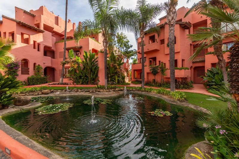 Apartamento de 3 habitaciones en New Golden Mile en venta con piscina - 1.450.000 € (Ref: 9935935)