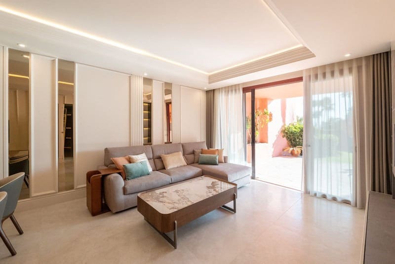 Apartamento de 3 habitaciones en New Golden Mile en venta con piscina - 1.450.000 € (Ref: 9935935)