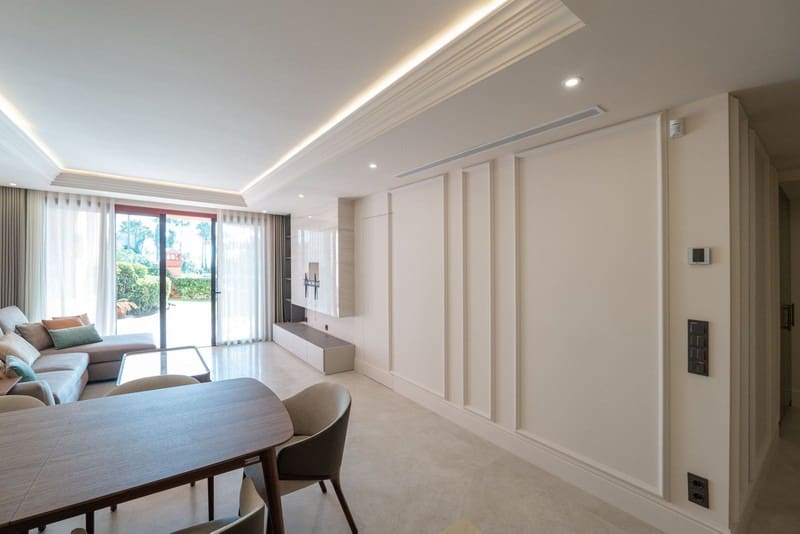 Apartamento de 3 habitaciones en New Golden Mile en venta con piscina - 1.450.000 € (Ref: 9935935)