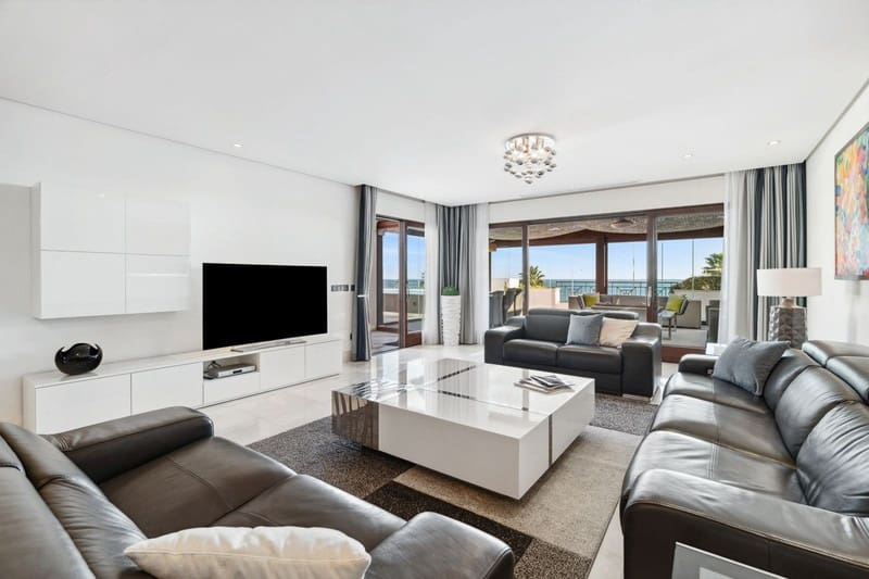3 chambre Penthouse à vendre à Estepona avec piscine garage - 3 400 000 € (Ref: 9935938)