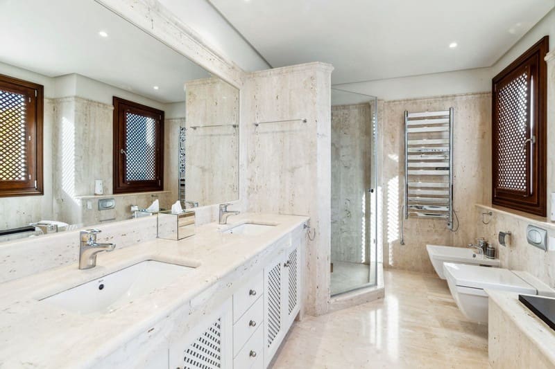 3 chambre Penthouse à vendre à Estepona avec piscine garage - 3 400 000 € (Ref: 9935938)