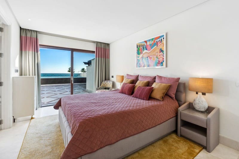 3 chambre Penthouse à vendre à Estepona avec piscine garage - 3 400 000 € (Ref: 9935938)