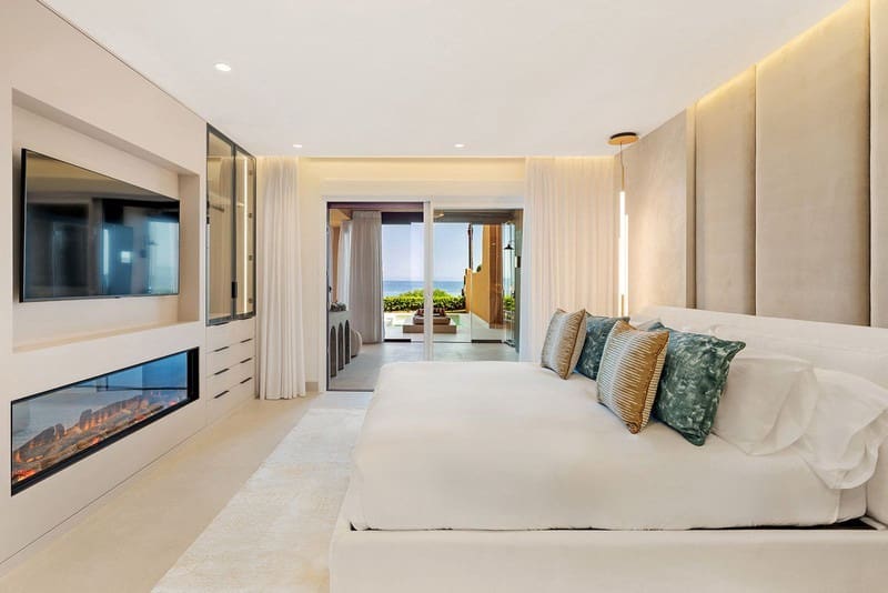 4 camera da letto Appartamento sulla Spiaggia in vendita in New Golden Mile con piscina garage - 3.995.000 € (Rif: 9935939)