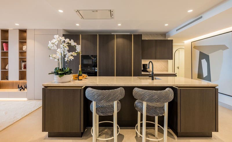 4 camera da letto Appartamento sulla Spiaggia in vendita in New Golden Mile con piscina garage - 3.995.000 € (Rif: 9935939)