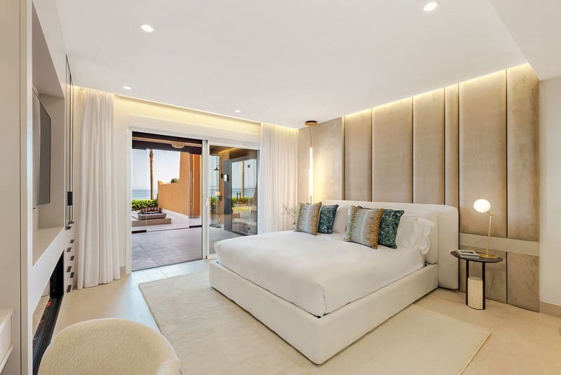 4 camera da letto Appartamento sulla Spiaggia in vendita in New Golden Mile con piscina garage - 3.995.000 € (Rif: 9935939)