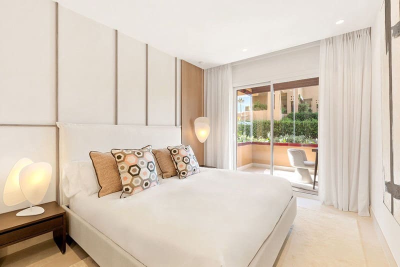 4 camera da letto Appartamento sulla Spiaggia in vendita in New Golden Mile con piscina garage - 3.995.000 € (Rif: 9935939)