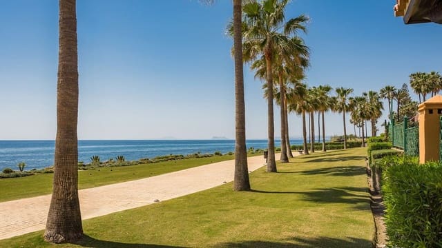 4 camera da letto Appartamento sulla Spiaggia in vendita in New Golden Mile, Estepona con piscina garage - 3.995.000 € (Rif: 9935939)