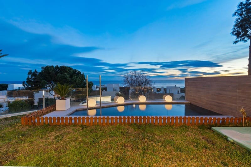 3 camera da letto Appartamento in vendita in Cabopino con piscina garage - 1.150.000 € (Rif: 9935940)