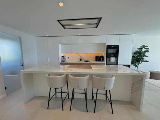 3 camera da letto Attico in vendita in Estepona con piscina - 1.995.000 € (Rif: 9935941)