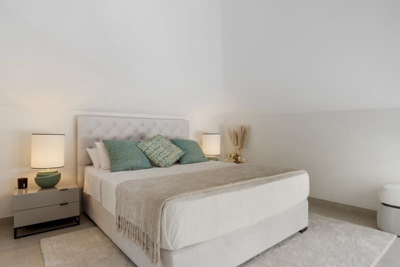 5 bedroom Penthouse for sale in Nueva Andalucia with pool garage - € 1,895,000 (Ref: 9935942)