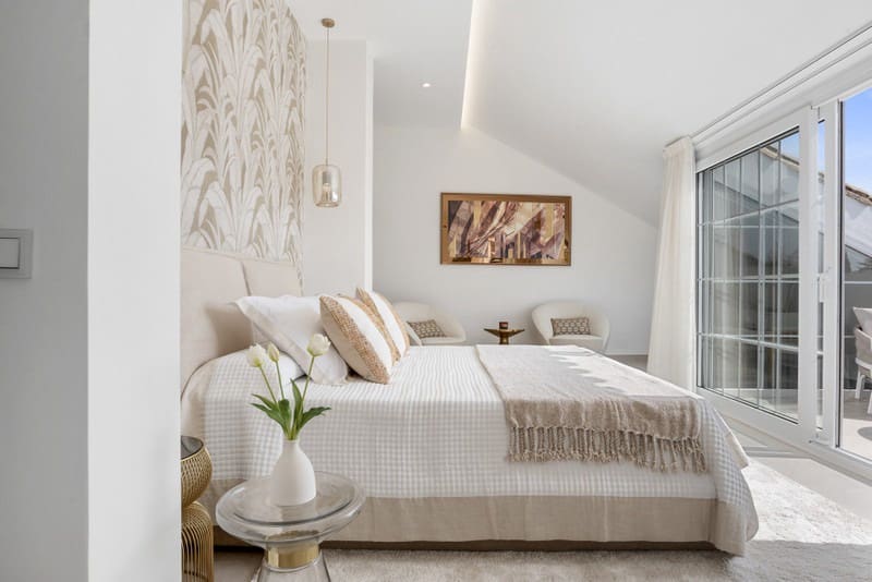 5 bedroom Penthouse for sale in Nueva Andalucia with pool garage - € 1,895,000 (Ref: 9935942)